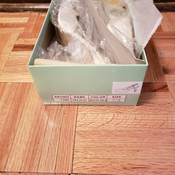 Liz Rene Silk Wedding Shoes - Picture 2 of 5